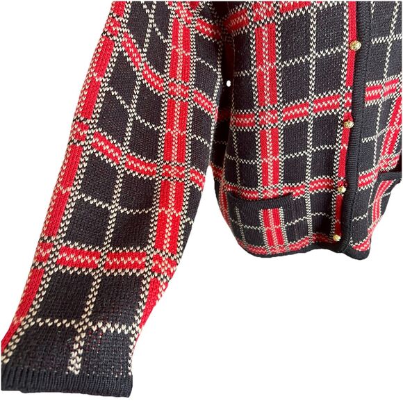 VTG Crystal-Kobe Red Black Plaid Gold Button Long Sleeve Knit Cardigan Sz Large - Picture 3 of 6